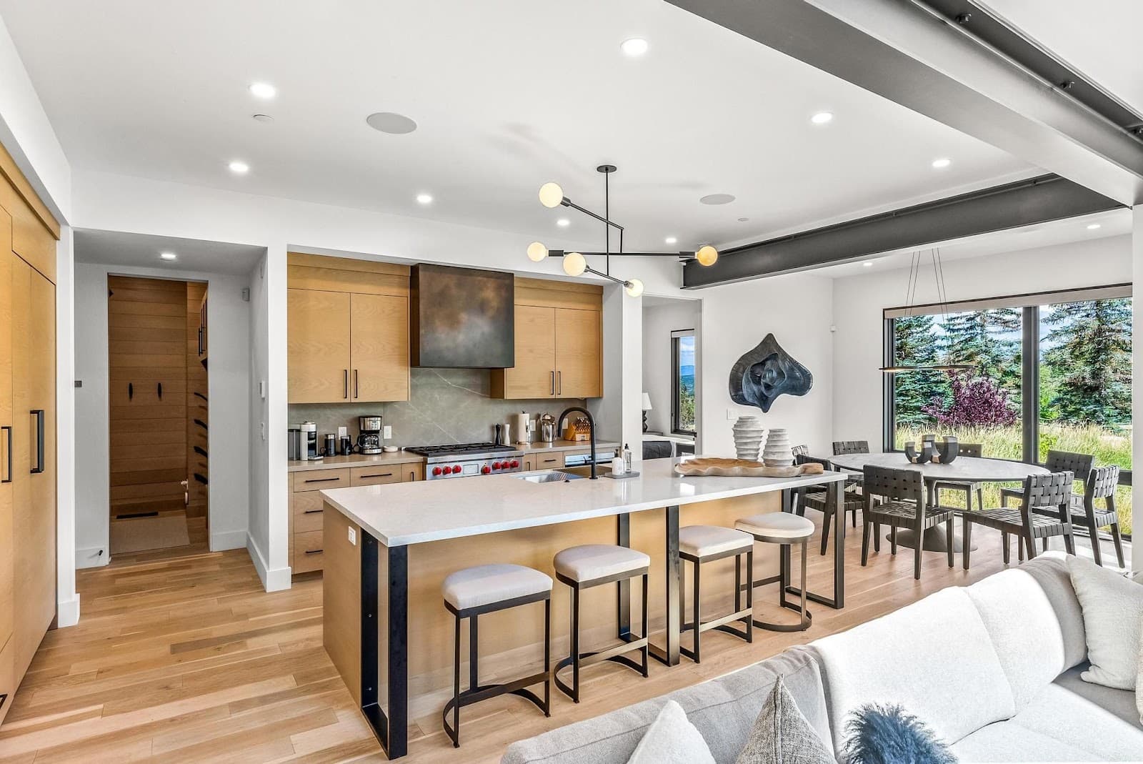 Park City, Utah, USA — 5-Bed Townhouse With Hot Tub 3