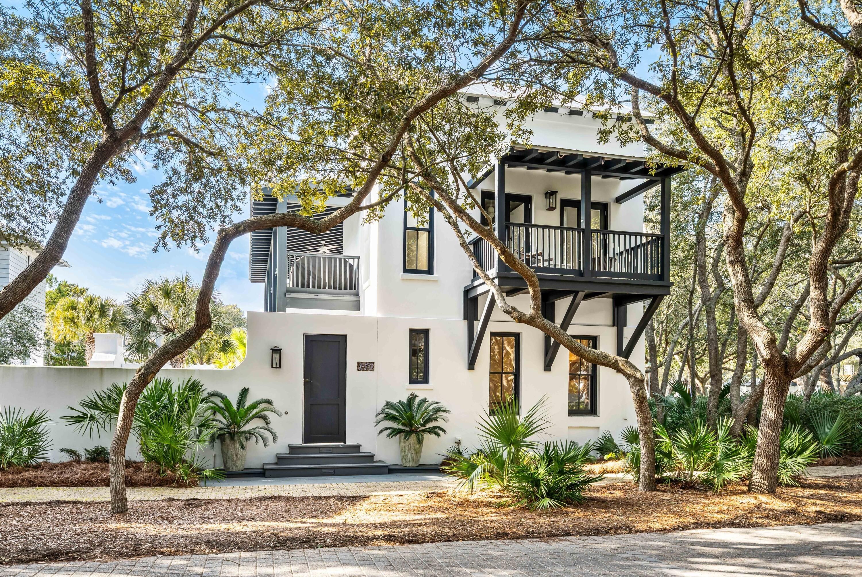 Rosemary Beach, Florida, USA — 4-Bed House With Pool 1