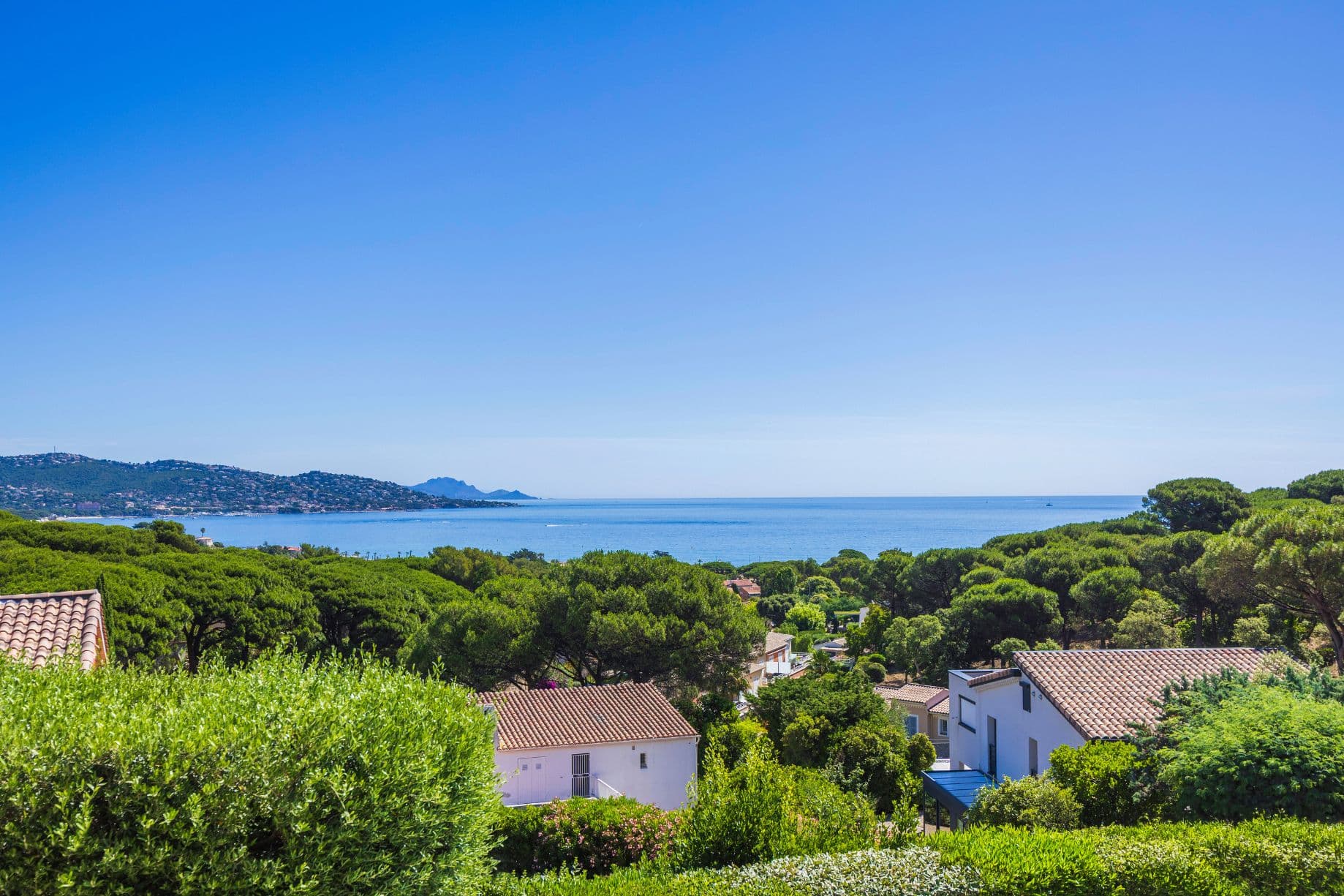 Sainte-Maxime, Côte d'Azur, Frankreich — Villa mit 3 Schlafzimmern, Panoramablick aufs Meer und beheiztem Pool