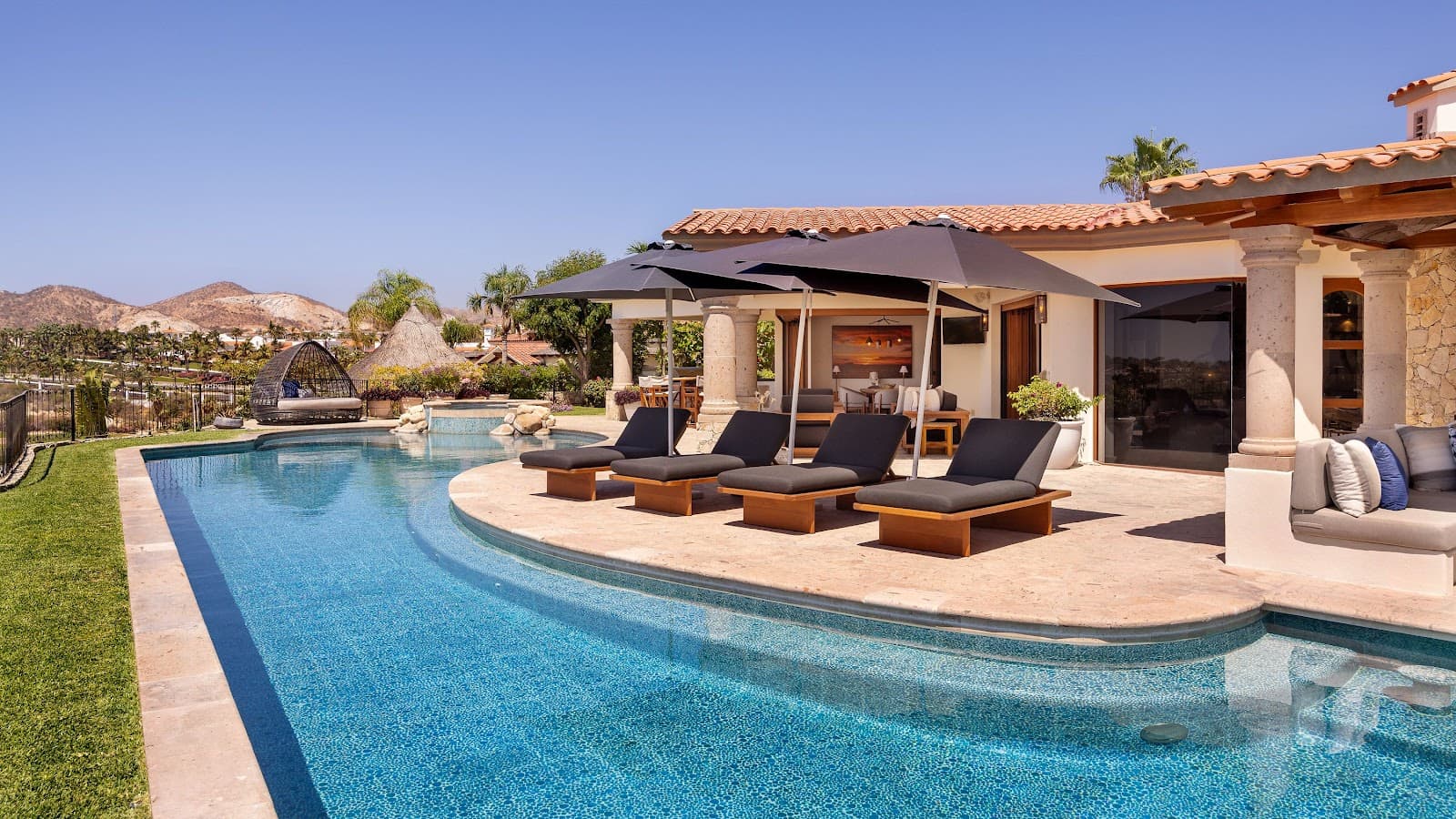 San Jose Del Cabo, Mexico — 4-Bed House With Beach Access 2