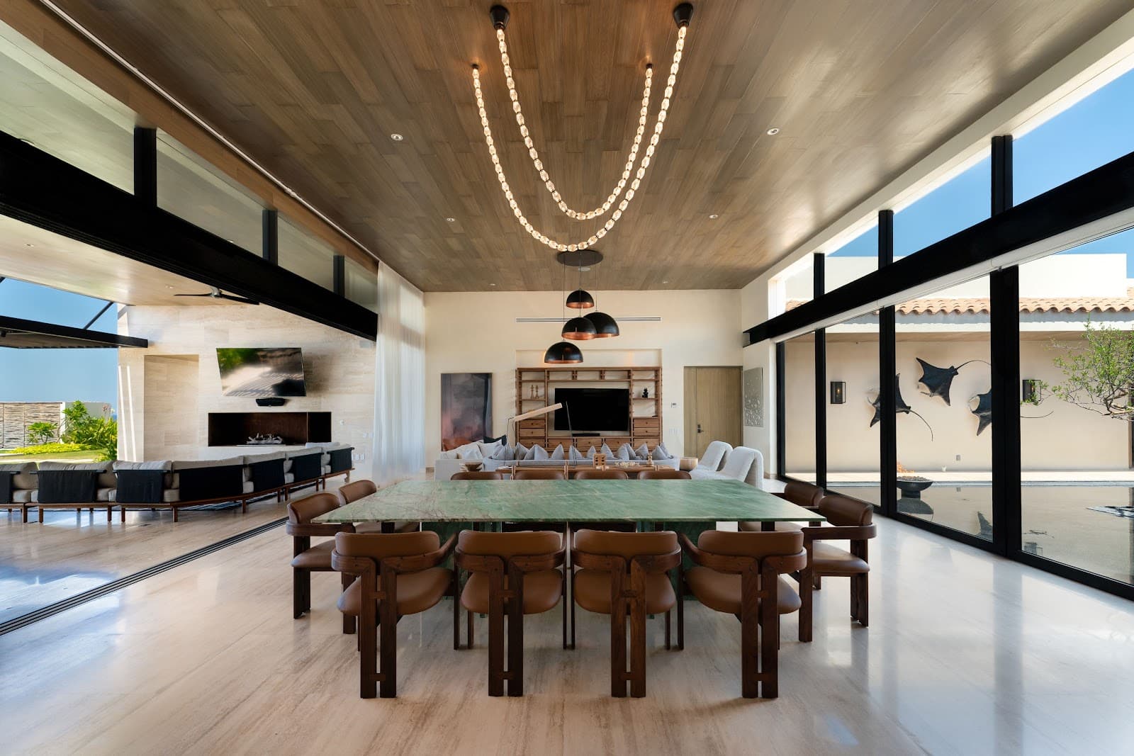 San Jose Del Cabo, Mexico — 6-Bed Villa With Beach Access 2