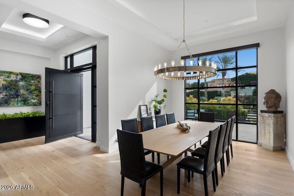 Scottsdale, Arizona, USA — 4-Bed House With Pool 3