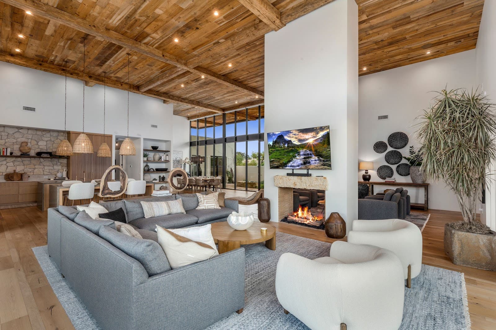 Scottsdale, Arizona, USA — 5-Bed House With Pool 2