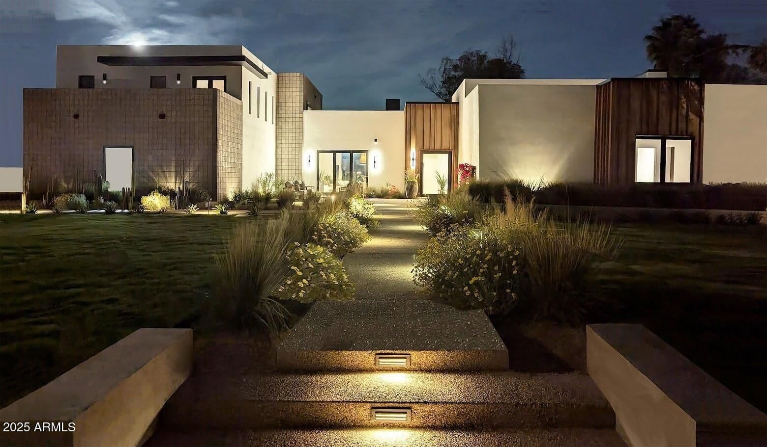 Scottsdale, Arizona, USA — 5-Bed House With Pool 2