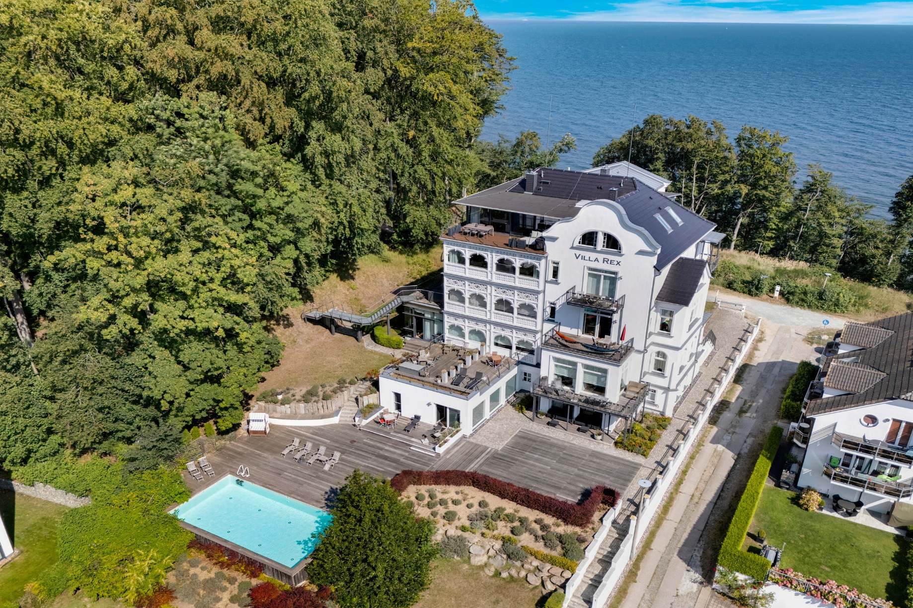 Sellin, Baltic Sea, Germany — 2-Bed Penthouse With Pool — photo 1