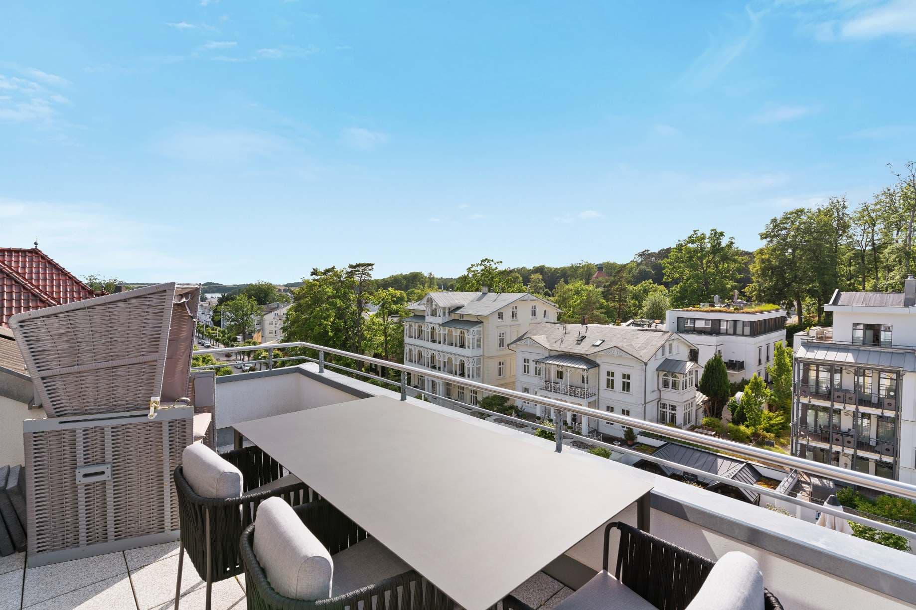 Sellin, Rügen, Germany — 3-Bed Penthouse With Sauna 3