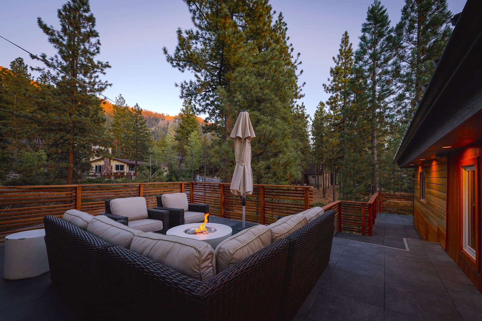 South Lake Tahoe, California, USA — 5-Bed House 3