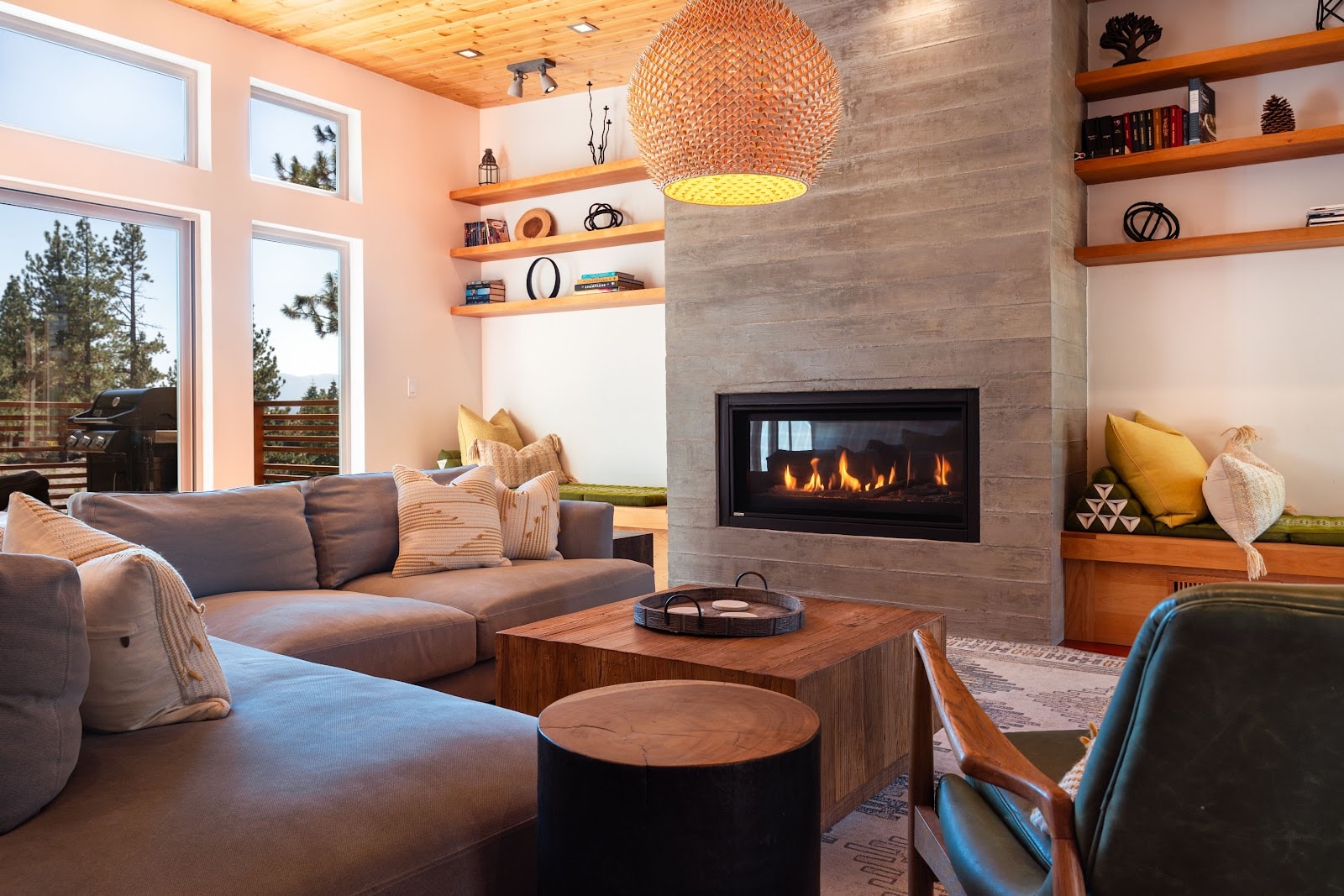 South Lake Tahoe, Californie, États-Unis — Maison avec 5 chambres — photo 1