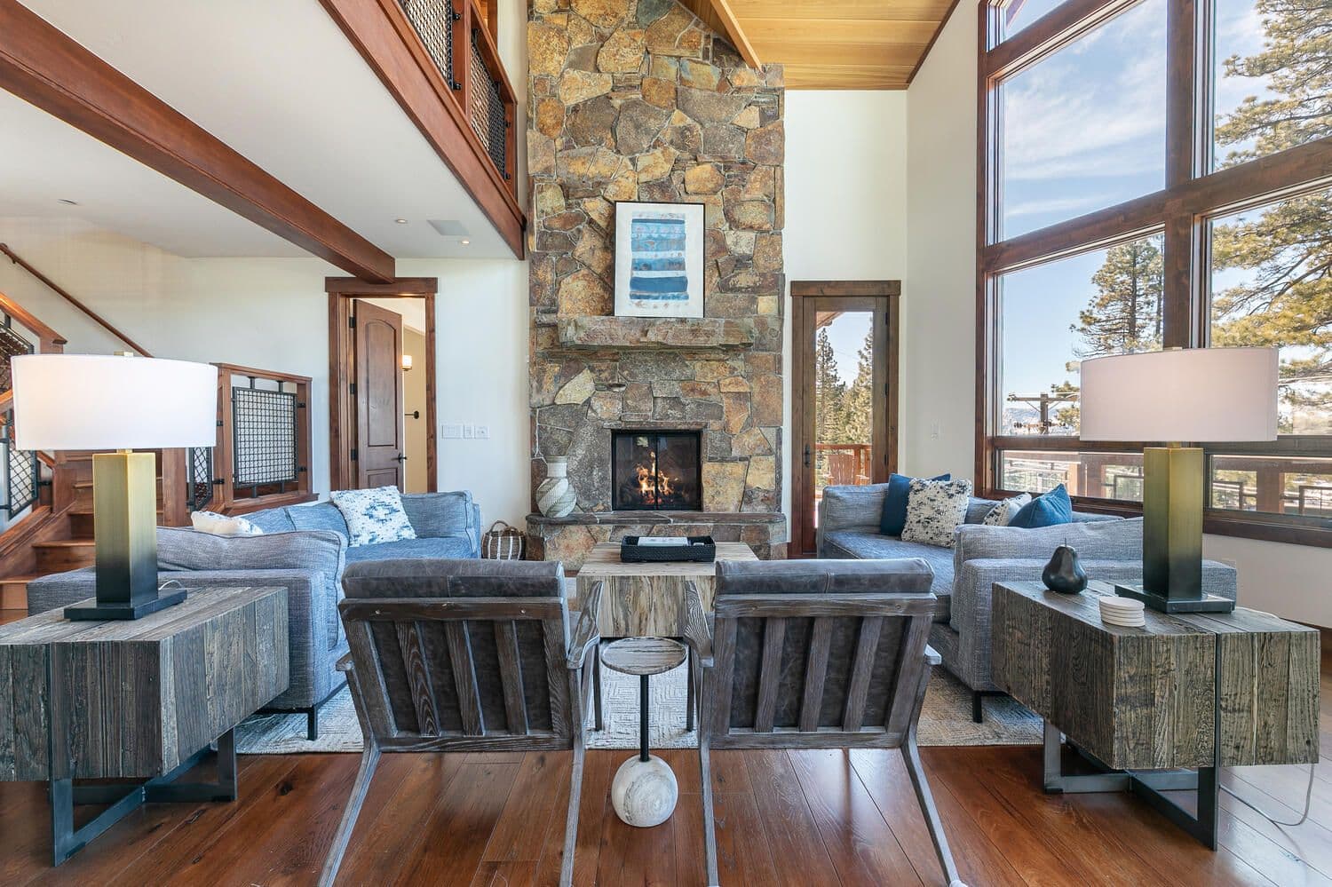 South Lake Tahoe, California, USA — 5-Bed House Ski-in/Ski-out 2