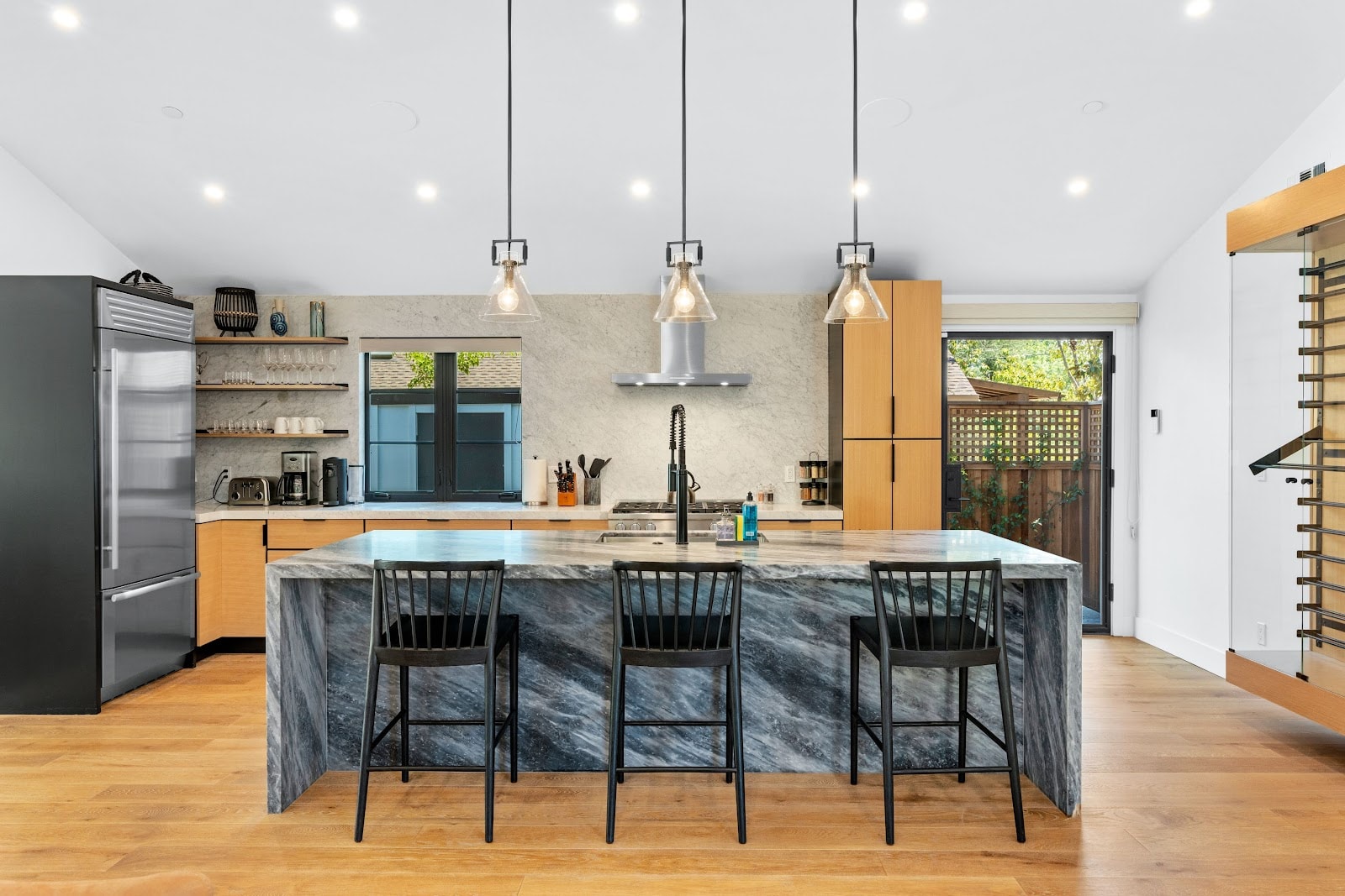 St. Helena, Kalifornien, USA — Haus mit 3 Schlafzimmern und Whirlpool 3
