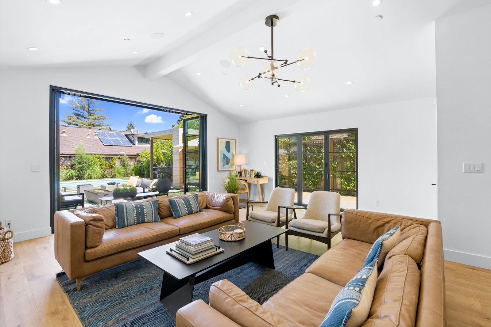 St. Helena, Kalifornien, USA — Haus mit 3 Schlafzimmern und Whirlpool