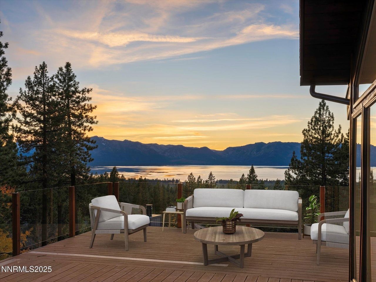 Stateline, Nevada, USA — Hus med 5 soveværelser og udsigt over Lake Tahoe 1