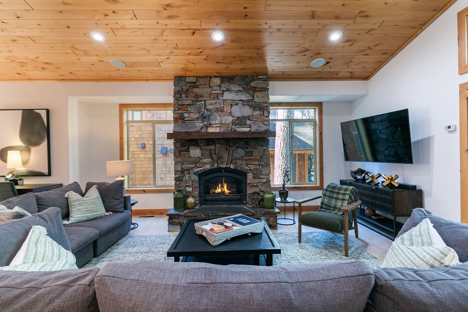 Tahoma, California, USA — 3-Bed House With Hot Tub 2