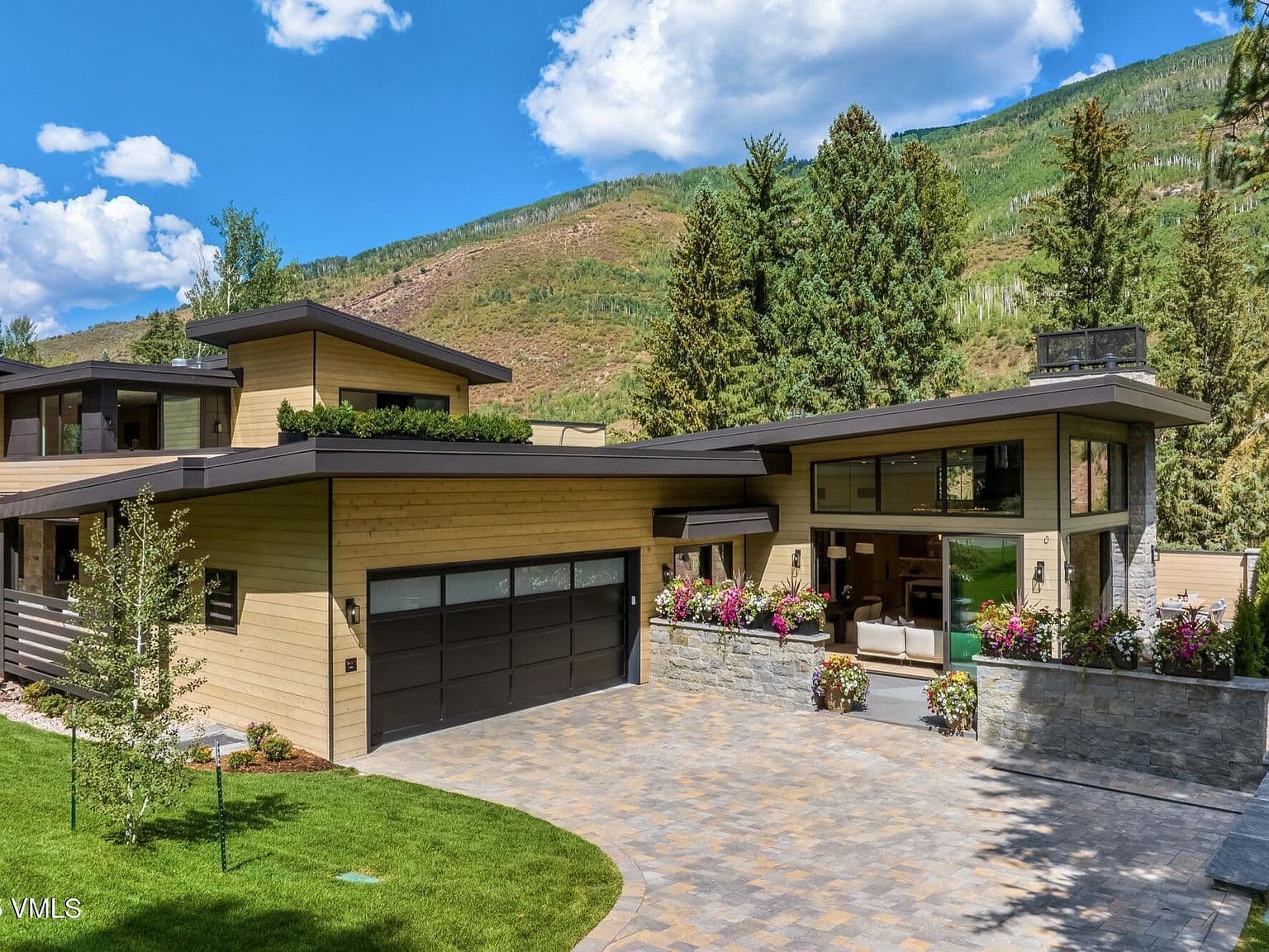 Vail, Colorado, USA — 5-Bed House