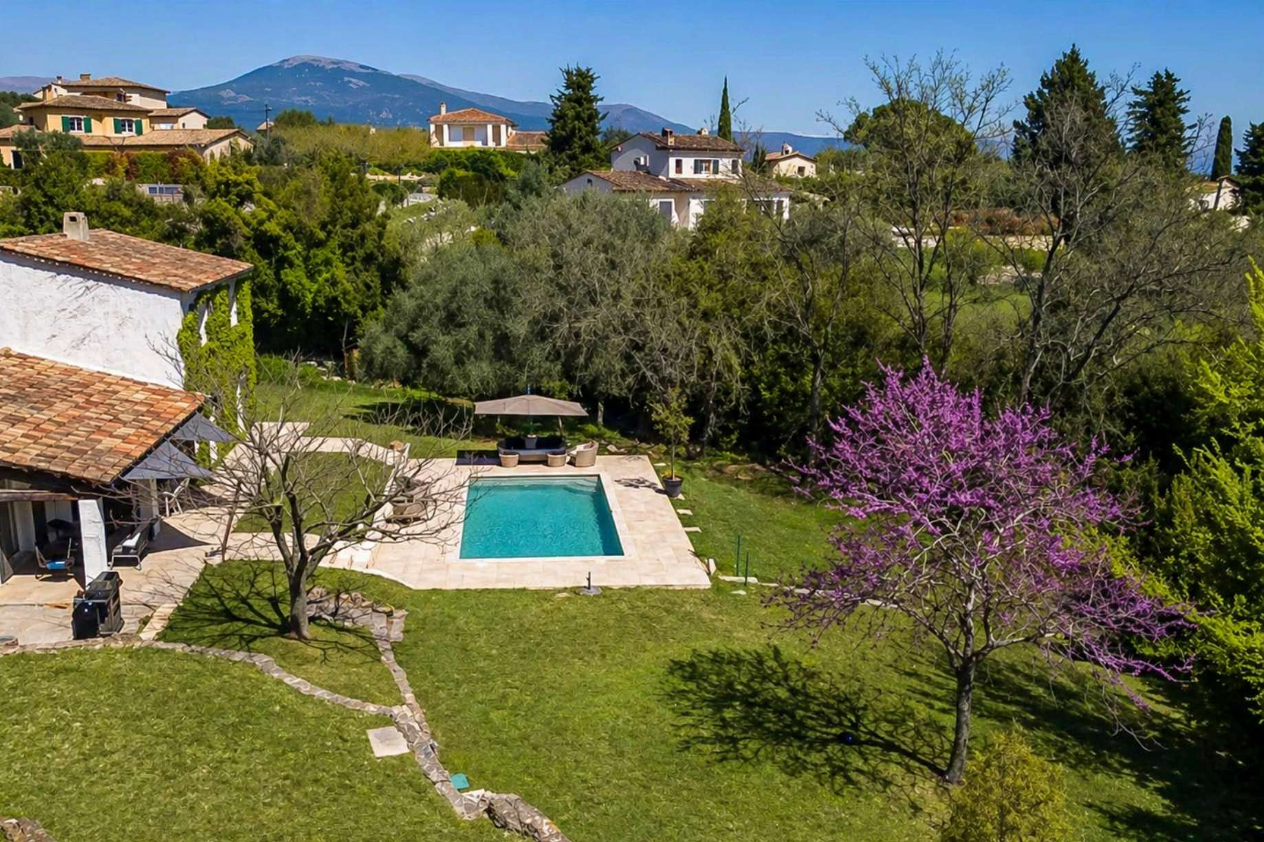 Valbonne, Côte d'Azur, Frankreich — Villa mit 3 Schlafzimmern und beheiztem Pool — photo 2