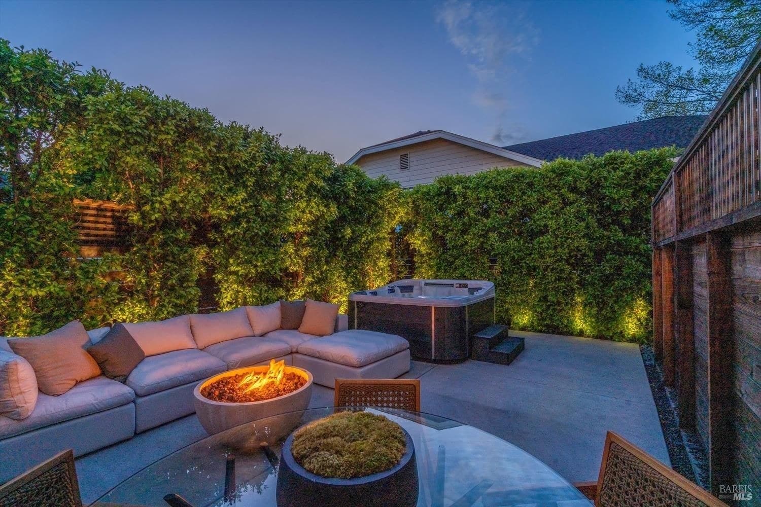Yountville, California, Stati Uniti — Casa vittoriana con 3 camere, spa e vista sulle montagne 3