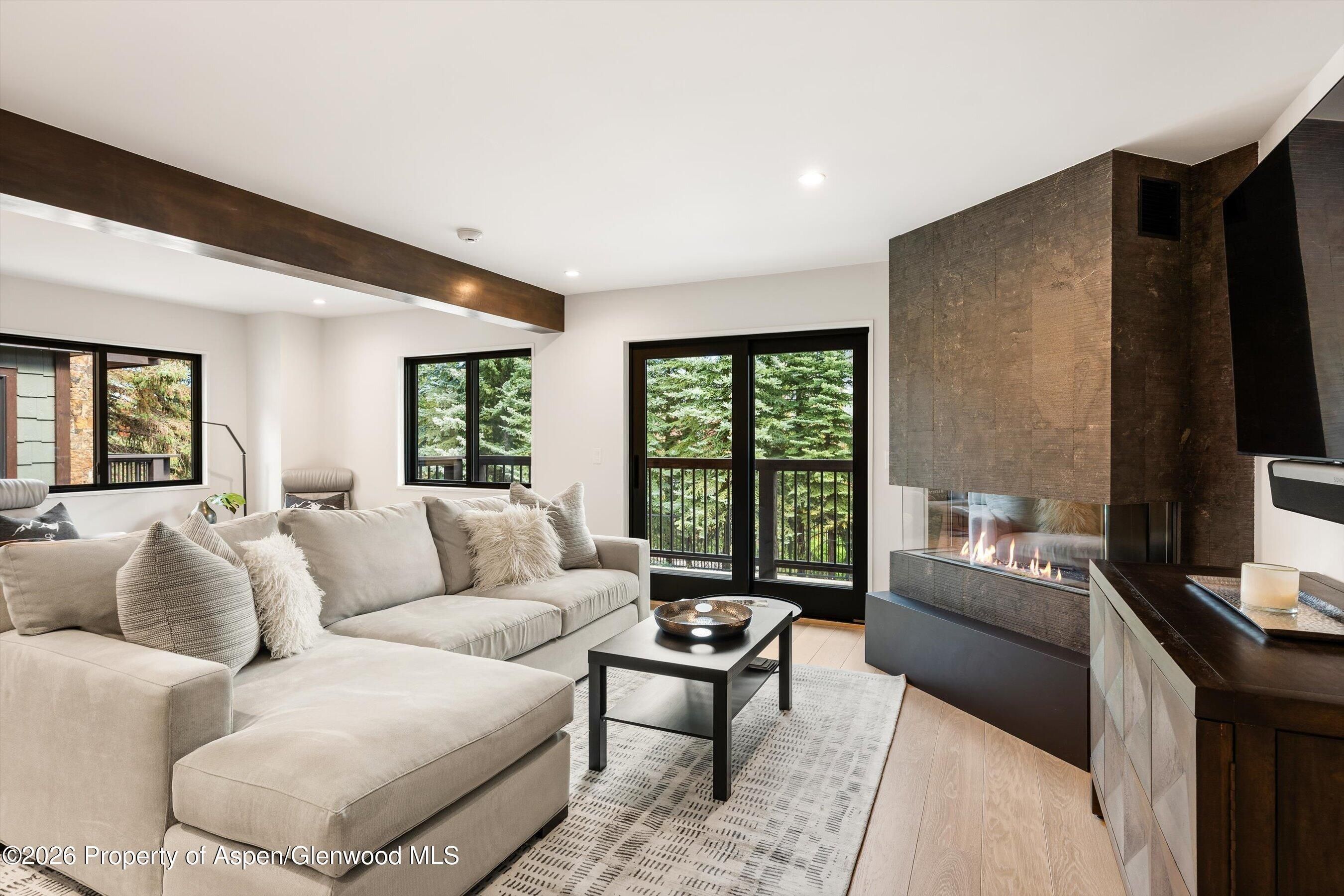Aspen, Colorado, USA — 4-Bed Townhome At The Base Of Aspen Mountain
