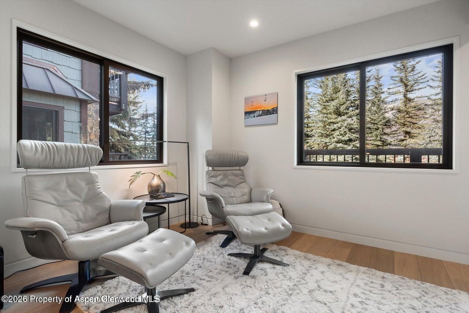Aspen, Colorado, USA — 4-Bed Townhome At The Base Of Aspen Mountain 3