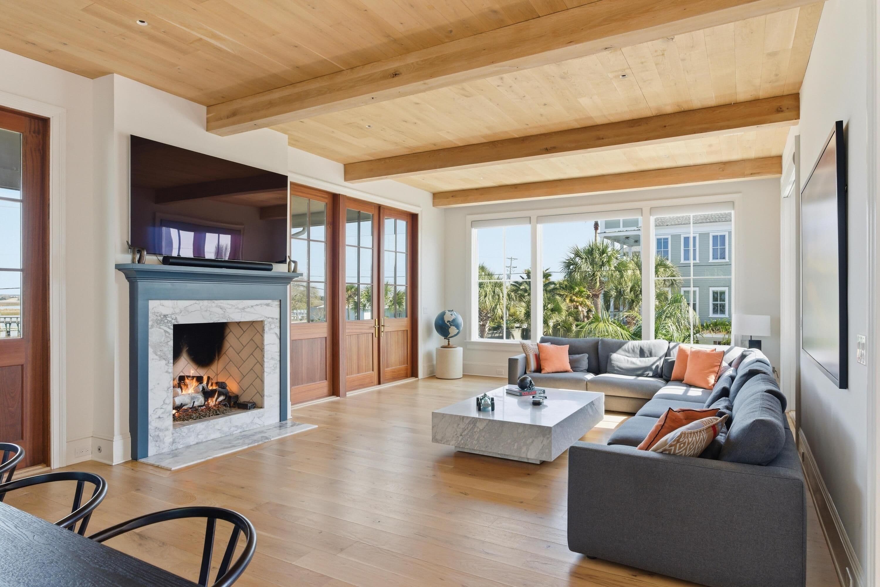 Isle Of Palms, South Carolina, USA — 4-Bed House With Pool & Creek Views — photo 3