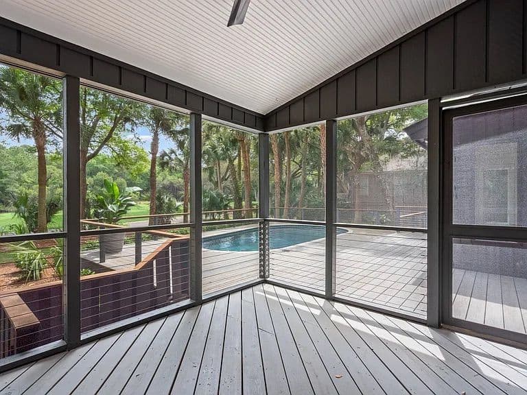 Johns Island, South Carolina, USA — 4-Bed House With Pool Among Live Oaks 3