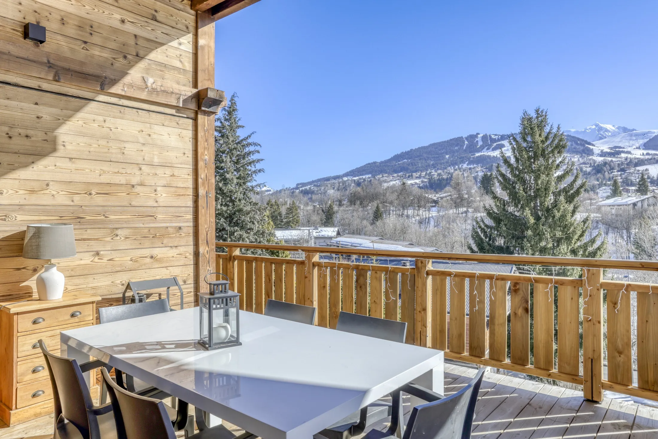 Megève, Mont Blanc, France — 5-Bed Chalet With Sauna, Hot Tub & Mont Blanc Views — photo 2