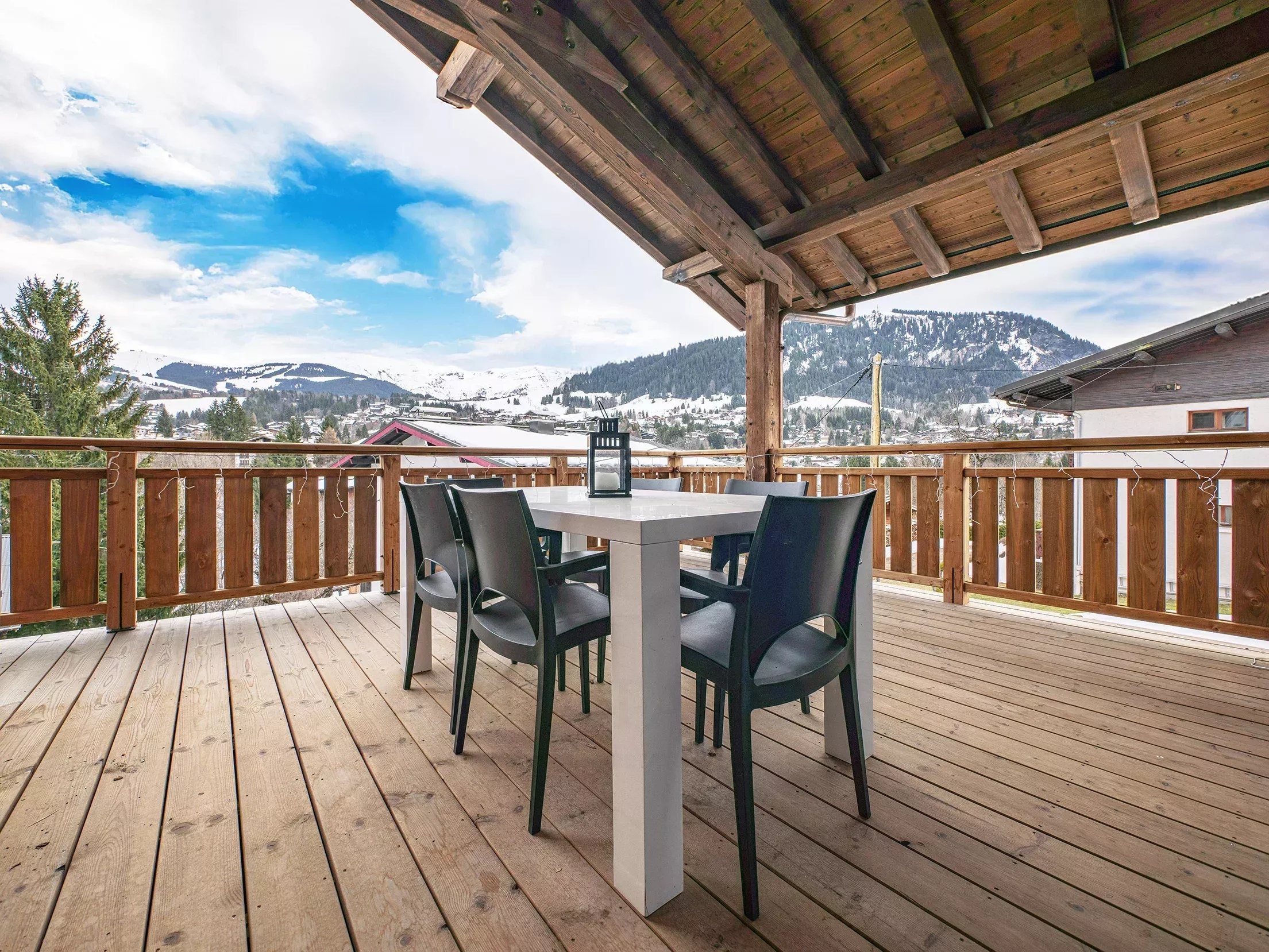Megève, Mont Blanc, France — 5-Bed Chalet With Sauna, Hot Tub & Mont Blanc Views — photo 3