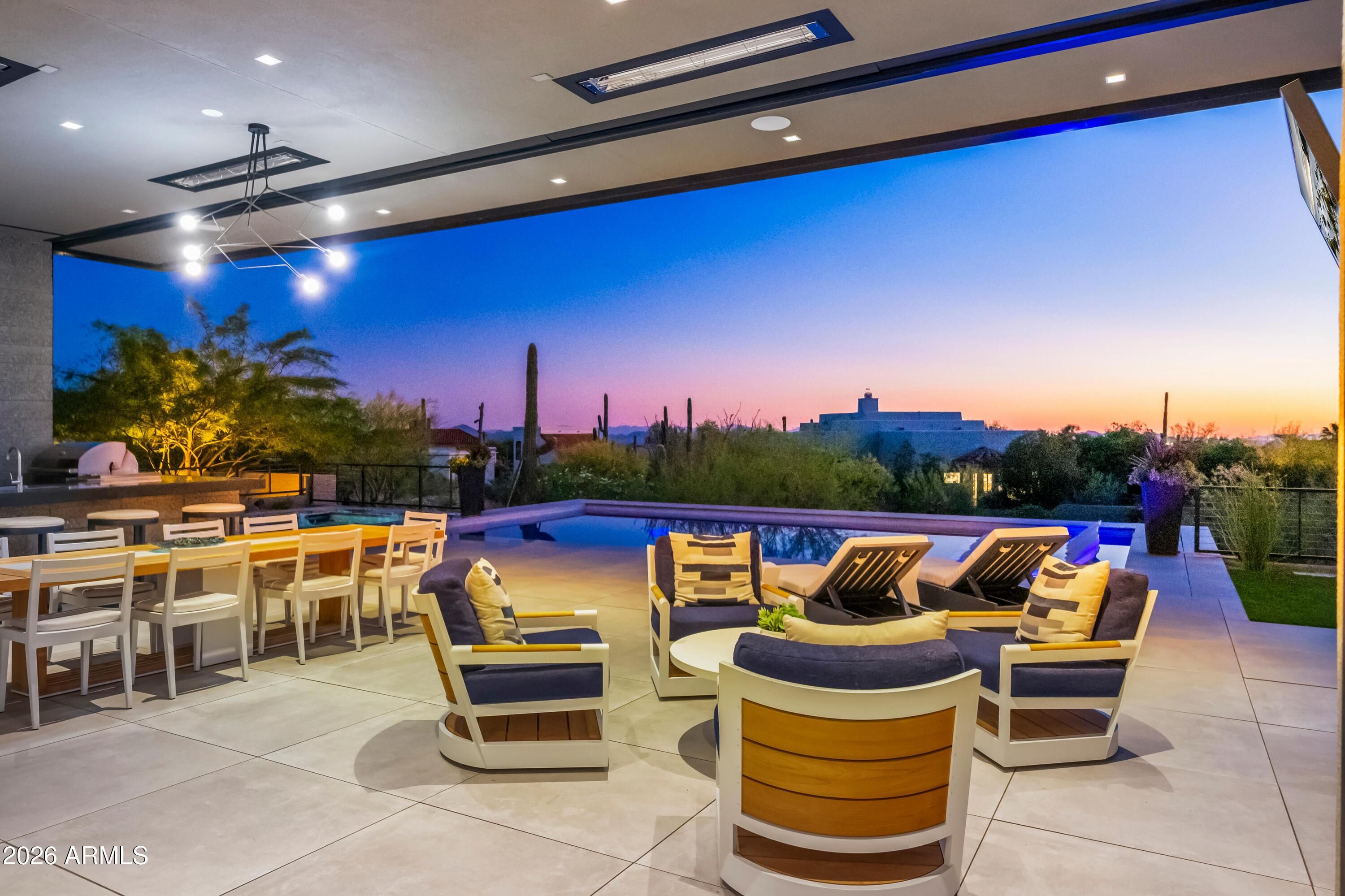 Scottsdale, Arizona, États-Unis — Maison desert modern avec 5 chambres et piscine — photo 2
