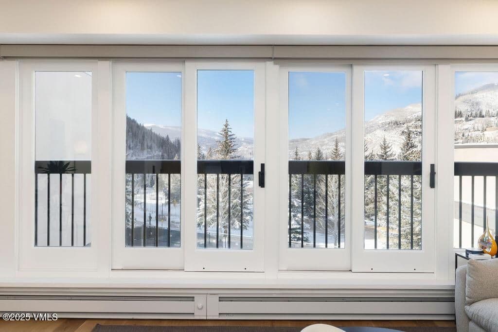 Vail, Colorado, USA — 3-Bed Apartment With Mountain Views in Lionshead Village 3