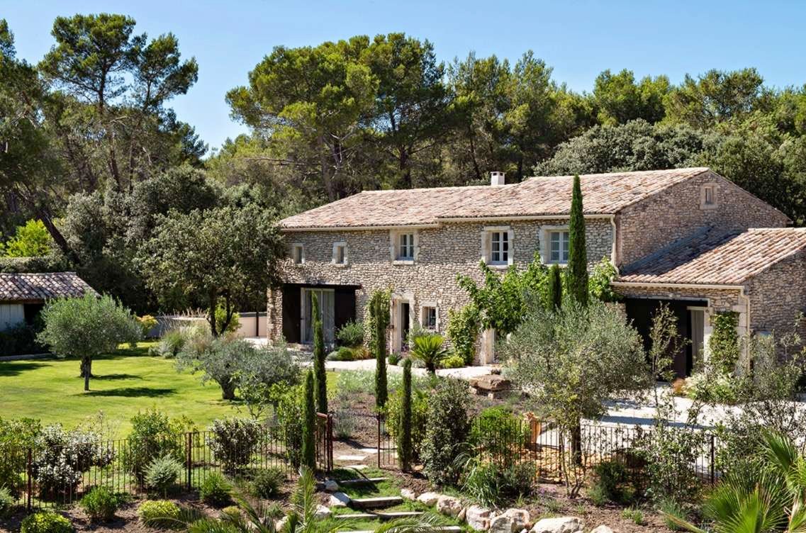 Luxurious Provencal Retreat in Uchaux, France