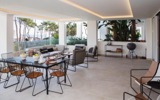 Cala Llenya, Ibiza | 4-bed apartment with private pool
