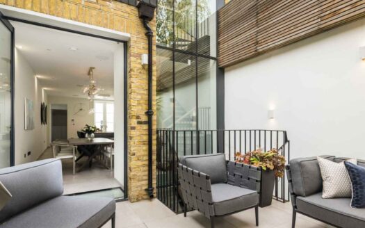 London | Chelsea 4-Bed Period House