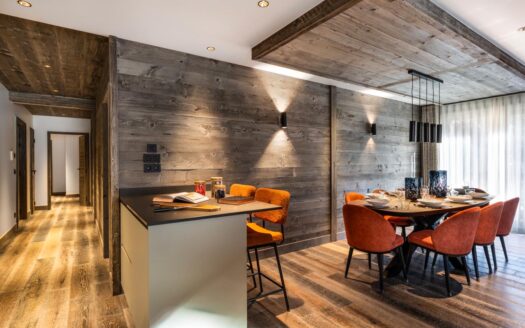 Méribel 3 Valleys | Luxury 6-Bed Duplex Residence With Terrace Hot Tub