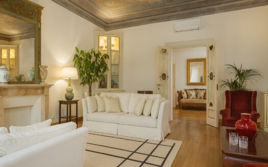 Florence | Central Grand Palazzo Residence
