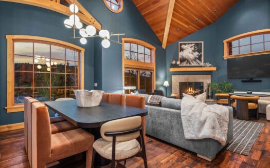 Aspen Snowmass | Exceptional Ski-in Ski-out 4-bed Chalet