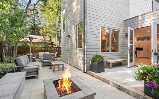 Aspen, Colorado | 3-Bed Chalet Smuggler Grove