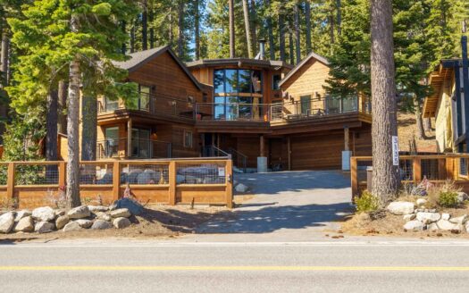 Lake Tahoe, Homewood California | 3-Bed Apartment With Lake Access