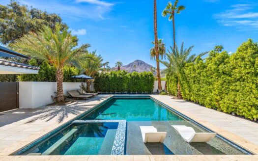 Indian Wells, California | 4-Bed Chalet With Heated Pool