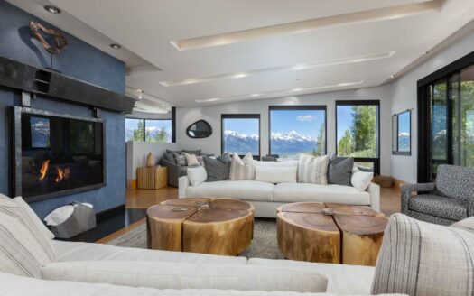 Jackson, Wyoming | 6-Bed Estate With Mountain Views