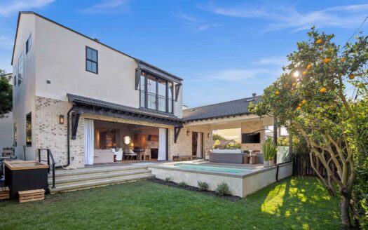 La Jolla, California | 4-Bed Chalet Village Location