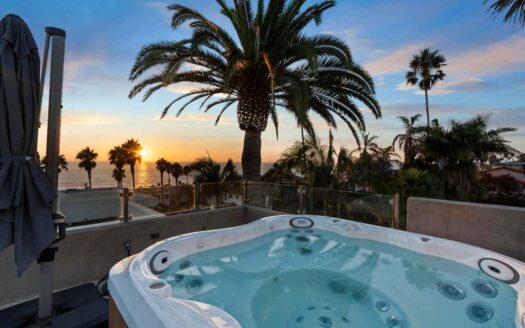 La Jolla, San Diego California | 3-Bed Chalet With Rooftop Deck