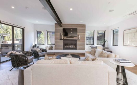 Lake Tahoe, Olympic Valley California | 4-Bed Chalet Ski-In/Ski-Out