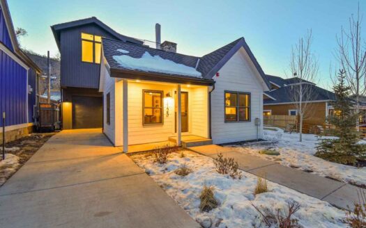 Park City, Utah | 4-Bed Chalet With Rooftop Deck