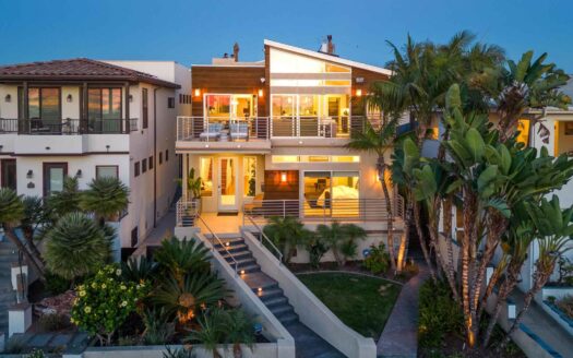 San Diego, California | 4-Bed Chalet With Bay Access