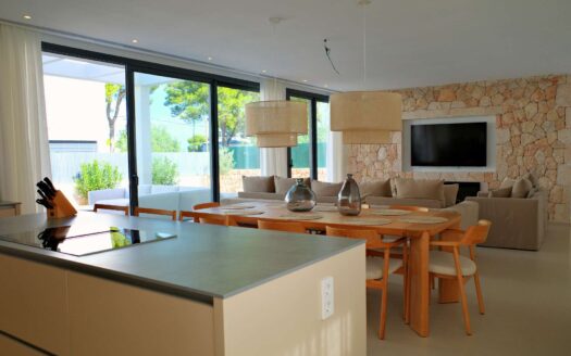 Son Veri Nou, Mallorca Spain | 4-Bed Villa Second Sea Line