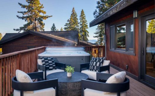 Lake Tahoe, Tahoe City California | 4-Bed Chalet In Tahoe City