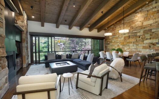 Vail, Colorado | 4-Bed Chalet Forest Road