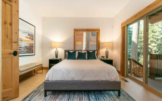 Lake Tahoe, Tahoma California | 3 Bed Home, Hot Tub, Fireplace, Vaulted Ceilings