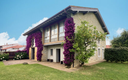 Abaño, Cantabria Spain | 4-Bed House Near Comillas