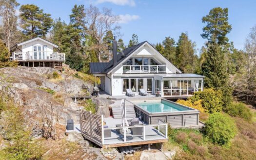 Åkersberga, Sweden | 4-Bed House With Pool & Water Views