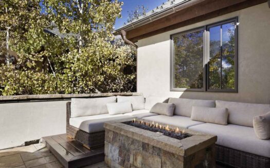 Aspen, Colorado USA | 4-Bed Contemporary Mountain Home